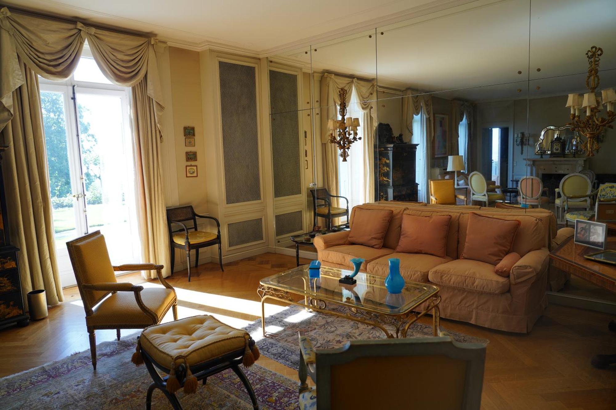 Le Chateau Lavigny Exterior photo